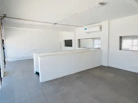 Avenida Bartolome Mitre 1000