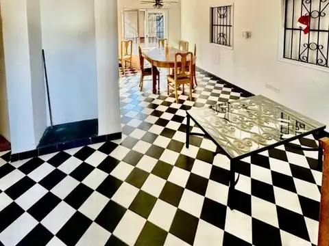 Exc Casa 3 dorm vta gge/qcho/patio Tarcos esq Fresnos