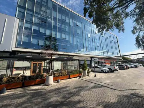 Moderna Oficina en alquiler en el Nuevo Quilmes Plaza