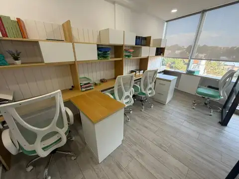 Moderna Oficina en alquiler en el Nuevo Quilmes Plaza