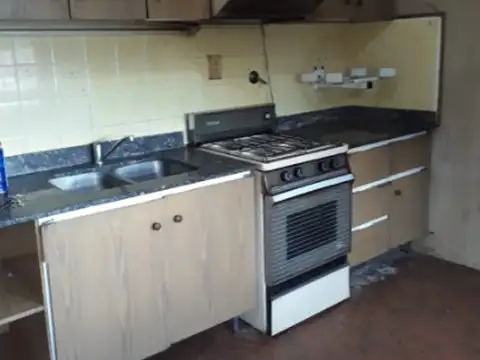 Depto Tipo Casa en Venta en Haedo, USD 75.000