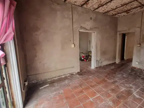 Depto Tipo Casa 5 ambientes con 2 baños