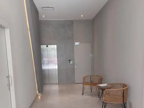 Monoambiente en pichincha. Edificio con amenities