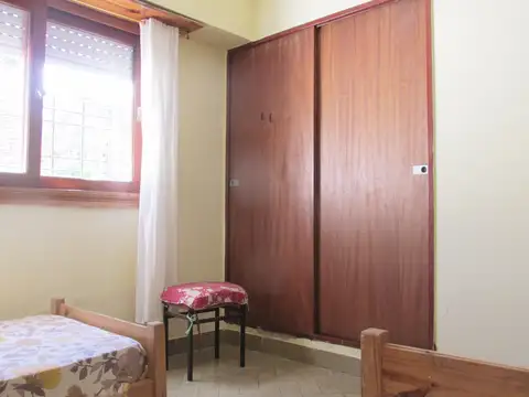 Casa en Venta con 4 cocheras