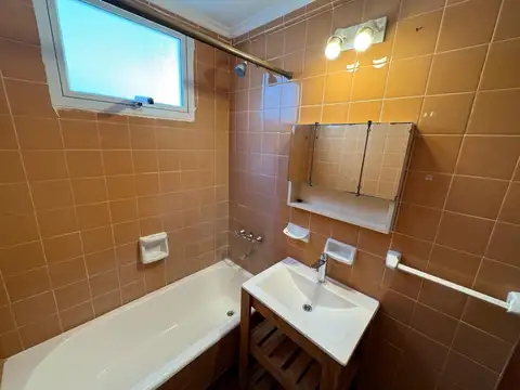 DEPARTAMENTO DOS AMBIENTES CON COCHERA EN ALQUILER PERMANENT