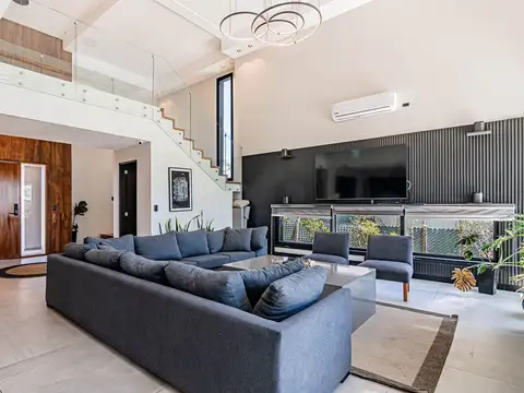 Casa en Venta en Guillermo E Hudson, USD 950.000