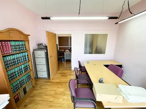 Oficina en Alquiler al Norte