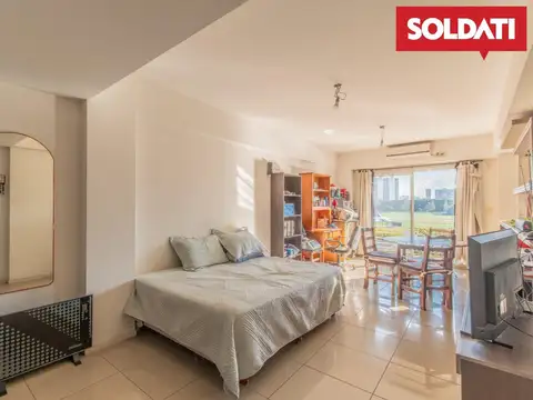 Venta Monoambiente con vestidor muy luminoso. Contrafrente balcón vista abierta. Apto crédito