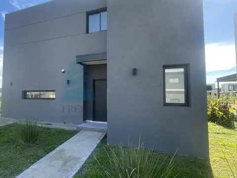 Casa 6 ambientes con 3 baños