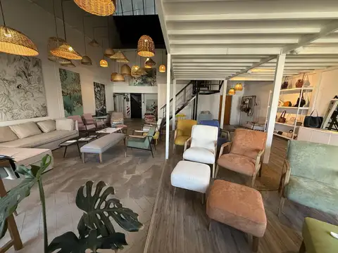 Oficina en Alquiler al Este