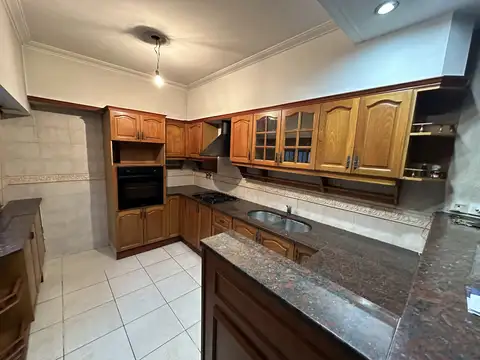 Casa en Alquiler en Bella Vista, $ 950.000