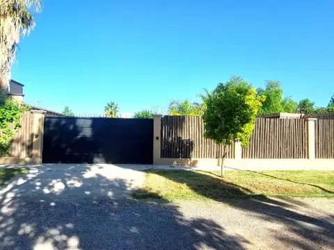 CASA EN B° PRIVADO LA GRUTA GLLÉN APTA CRÉDITO