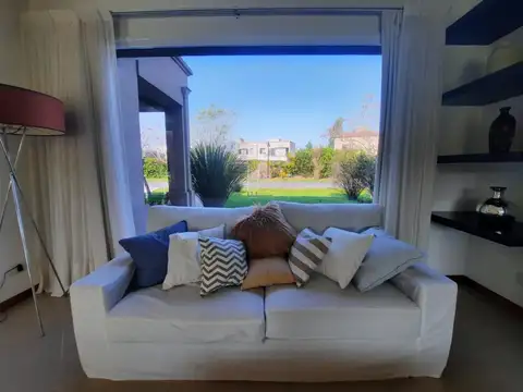 Casa en Alquiler Temporal en Talar Del Lago II, USD 2.500