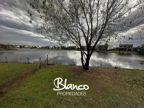 El Cantón - Golf 300