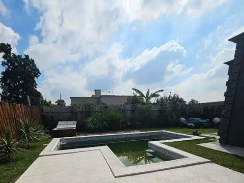 Casa 4 ambientes con 3 baños