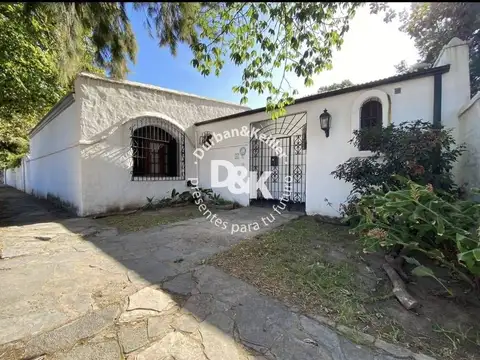 Casa en venta sobre lote de 3396 m2 en Ing. Sourdeaux