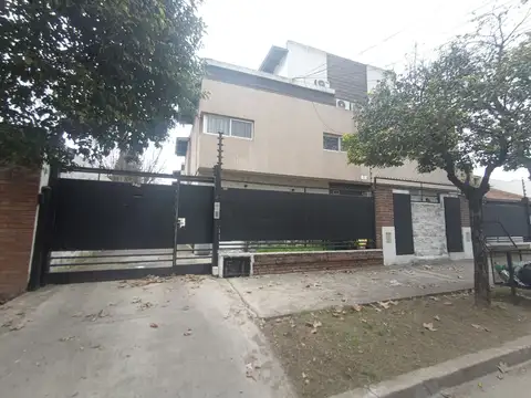 Venta | Duplex | 4 ambientes | Con Renta | Monte Grande