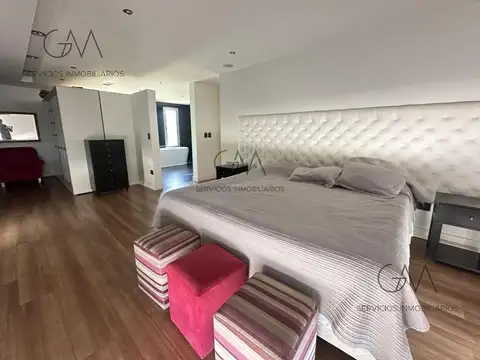 Casa en Alquiler Temporal con 2 cocheras