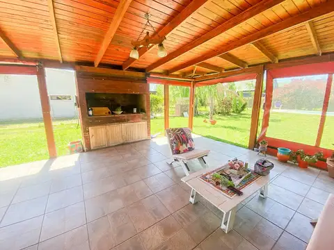 Casa en Alquiler Temporal con 1 cochera