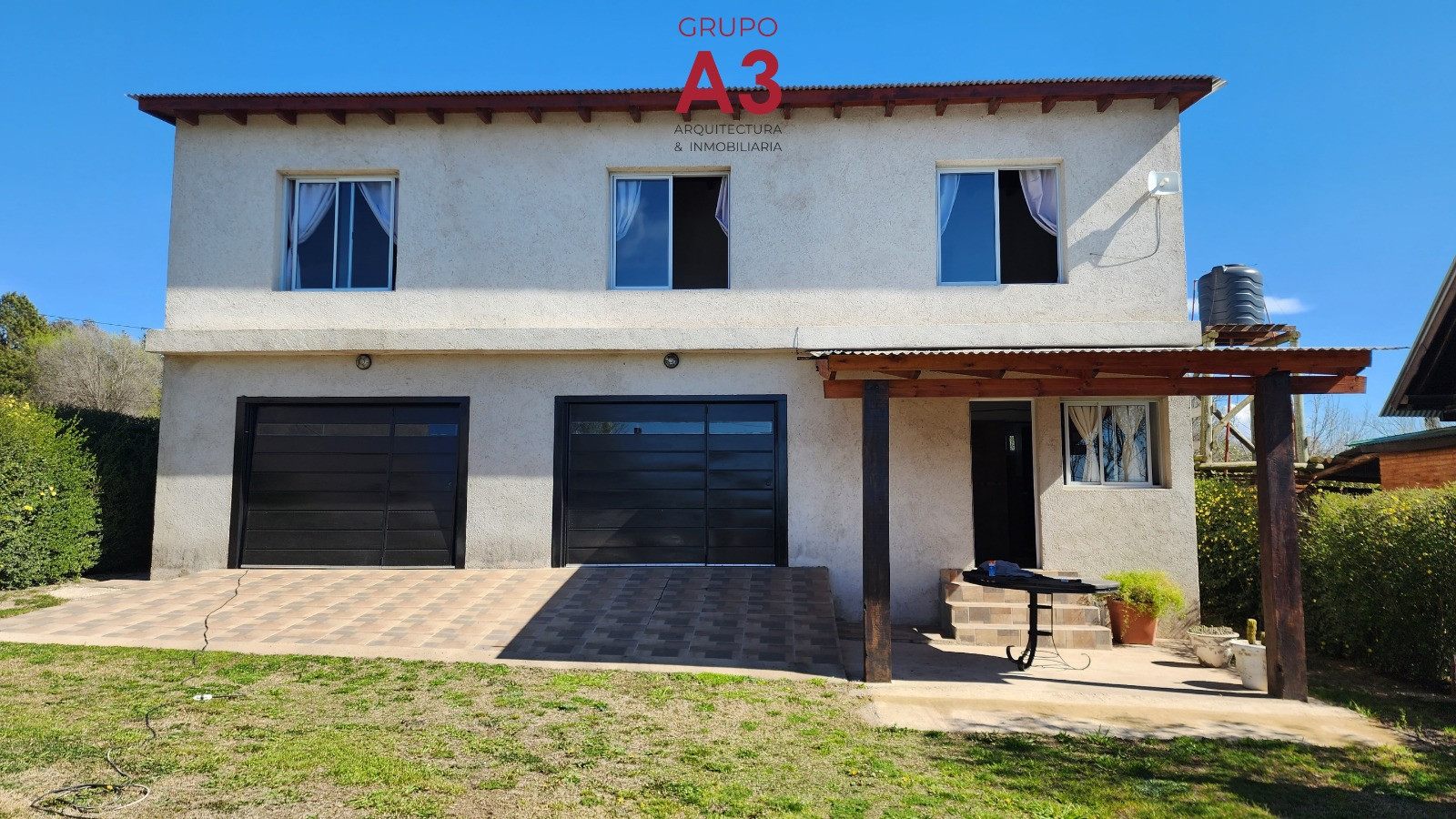 Casa 4 ambientes con 2 baños