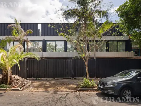 Casa triplex en venta en Béccar