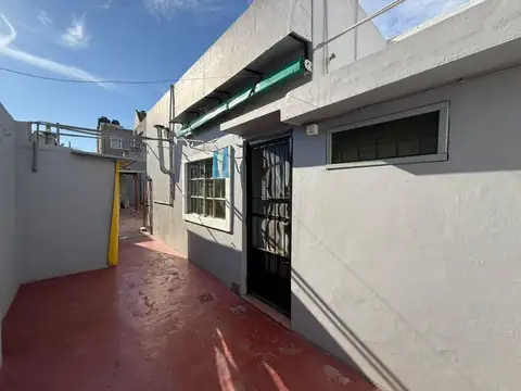 Depto Tipo Casa en Venta de 2 ambientes