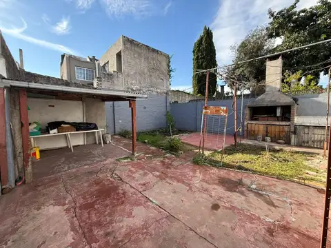Depto Tipo Casa en Venta 60 años