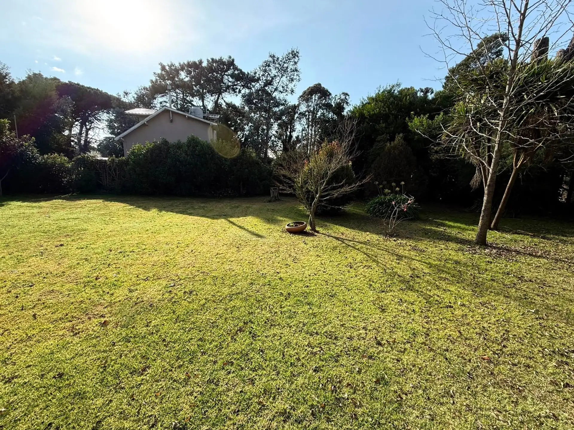 Lote de 405m2 en los Acantilados