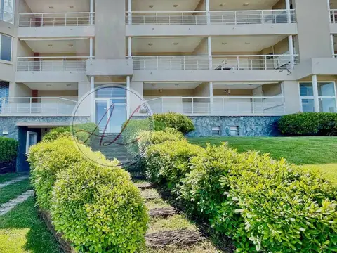 De la Tijereta 700, Piso PB