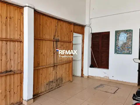 Casa 5 ambientes con 2 baños