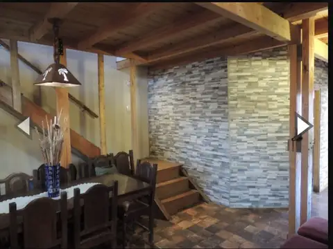Casa en Venta con 4 cocheras