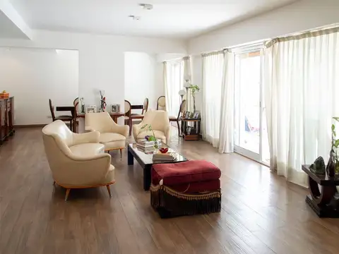 DEPARTAMENTO 4 AMB VENTA RECOLETA CON COCHERA