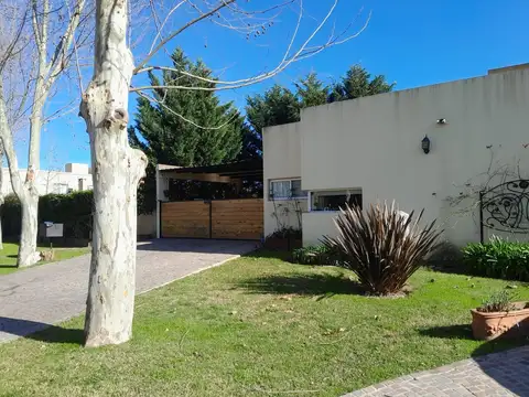 Avenida Patricias Argentinas 4500