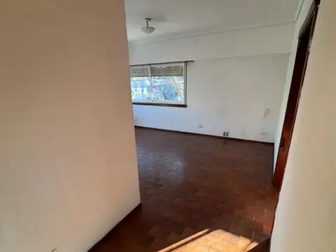 Departamento en Alquiler en Remedios de Escalada, $ 800.000