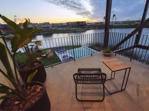 Casa 5 ambientes con 3 baños