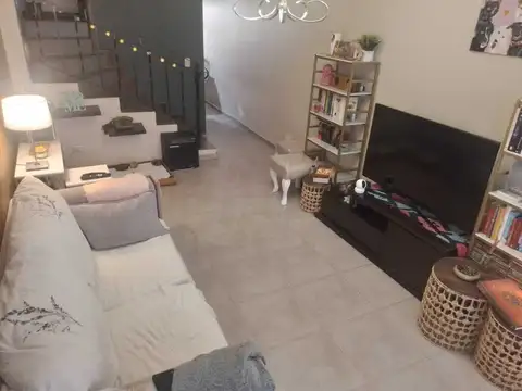 Depto Tipo Casa en Venta de 2 dormitorios