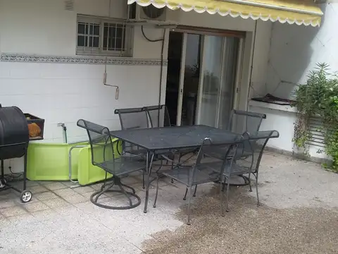 Lafinur 3000, Piso 1