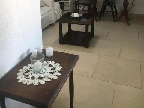 Peron 2128 , Piso 4