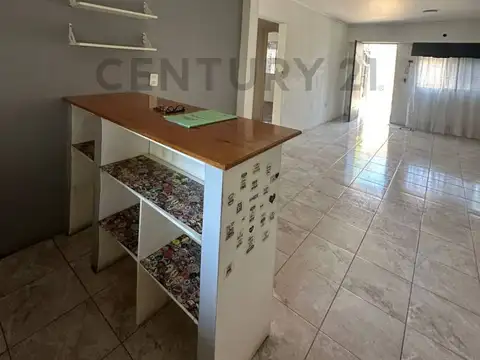 CASA VENTA 3 AMBIENTES SOLANO + COCHERA / APTO CREDITO