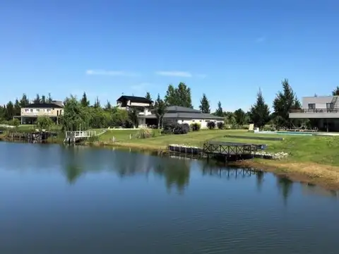 Terreno en Venta de 911,0 m2