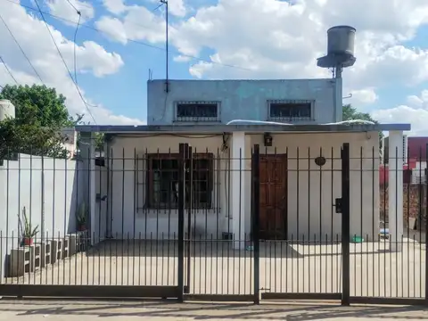 CASA 3 AMBIENTES EN LIBERTAD