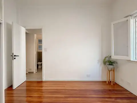 Depto Tipo Casa 2 ambientes con 1 baño