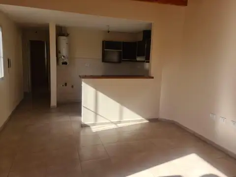 Depto Tipo Casa en Venta de 2 dormitorios