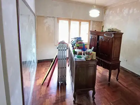 Casa 5 ambientes con 1 baño