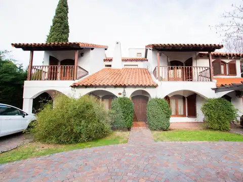 Espectacular Casa en Aranjuez Country Club!