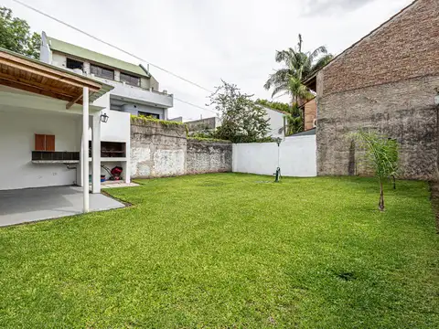Venta - PH 3 ambientes reciclado con amplio jardín - Vicente Lopez