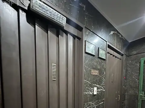 Oficina 3 ambientes con 2 baños