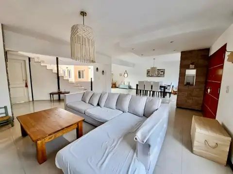 Casa en Venta al Este
