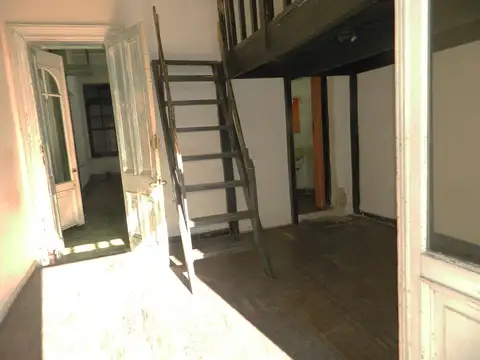 Departamento 11 ambientes con 4 baños