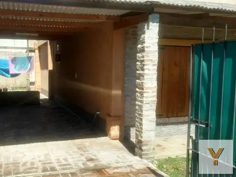 Casa en Venta en Villa Santos Tesei, USD 130.000